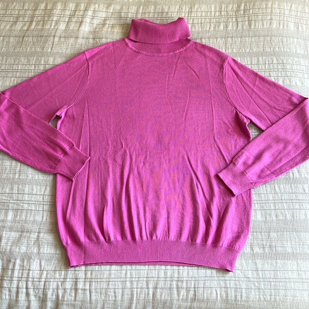 Women’s Woolovers Cotton/Silk Turtleneck Sweater, raspberry size large